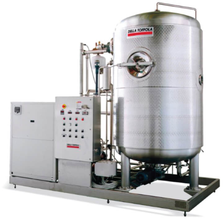 Vacuum evaporators